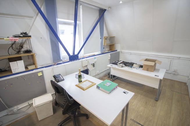 Units 17 & 18, Cumberland Business Park, Park Royal, Industrial / Warehouse For Sale - 8.jpg