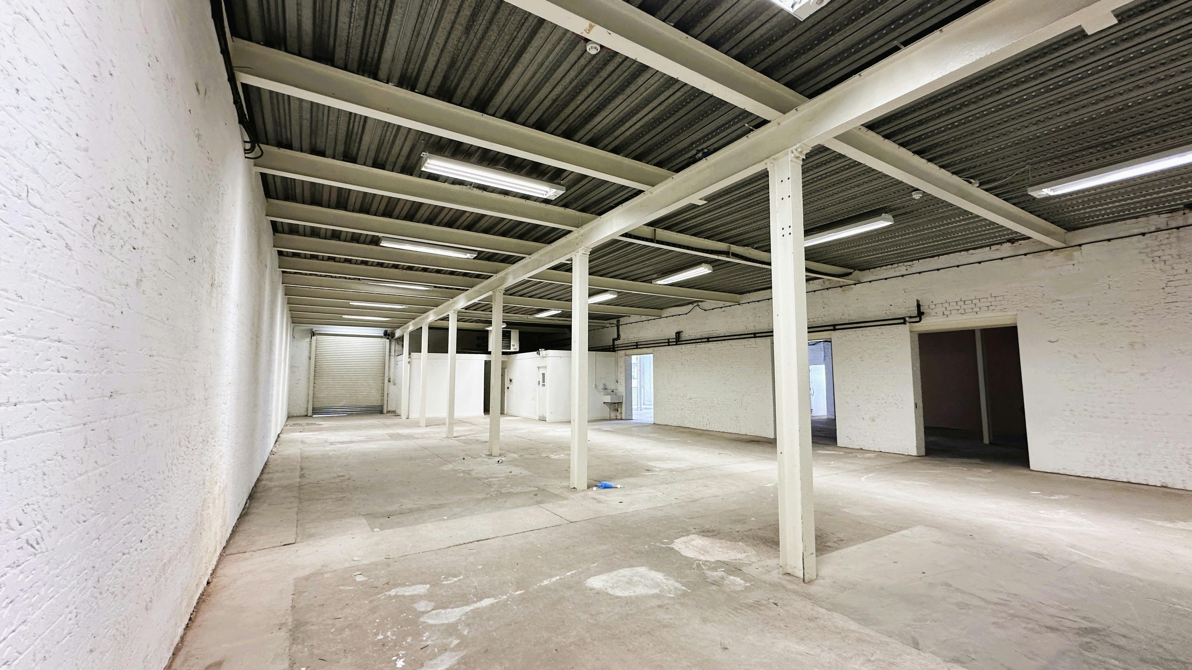 Unit 9, Fishers Industrial Estate, Watford, Industrial / Other To Let - 2026 03 16 - 9 Fishers Industrial Estate, Wiggenhall Road, Watford WD18 - Internal 3.JPEG
