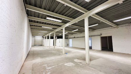 Unit 9, Fishers Industrial Estate, Watford, Industrial / Trade Counter / Urban Logistics To Let - 2026 03 16 - 9 Fishers Industrial Estate, Wiggenhall Road, Watford WD18 - Internal 3.JPEG