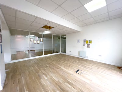 9 Enfield Road, London, Office To Let - IMG_3468.jpg