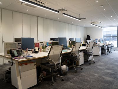 4-7 Teal Court, Anglo Office Park, Amersham, E (Commercial / Business / Service) / Investment / Office For Sale - DSC04130.jpg