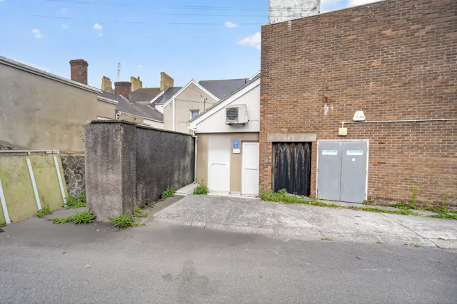 41 John Street, Porthcawl, Investment / Other For Sale - 048_P1088844.jpg