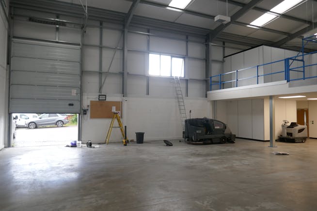 Unit 1, Parkend, Harlow, Industrial To Let - P1020960.JPG