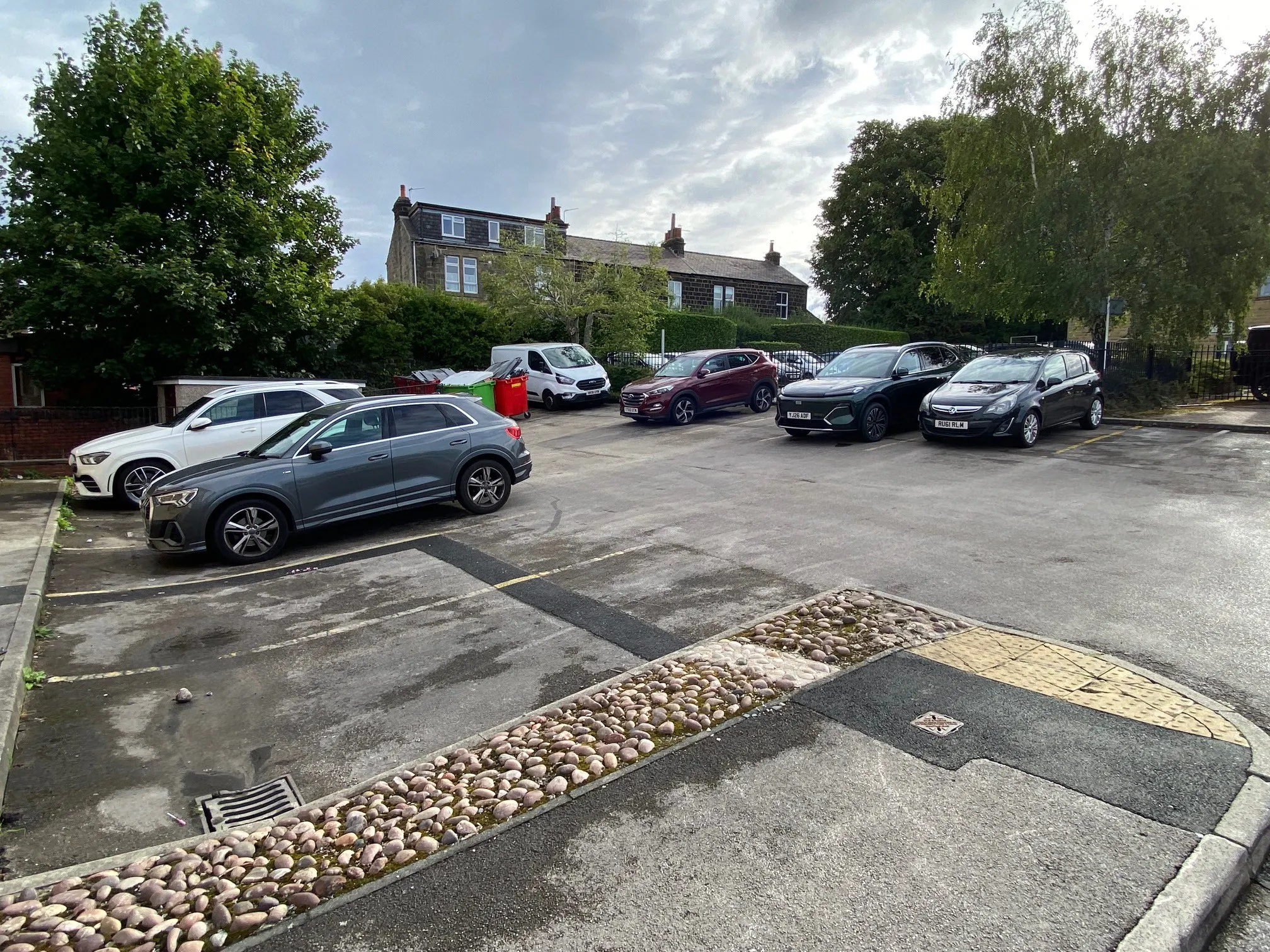 68 Town Street, Horforth, Leeds, West Yorkshire, LS18 4AP