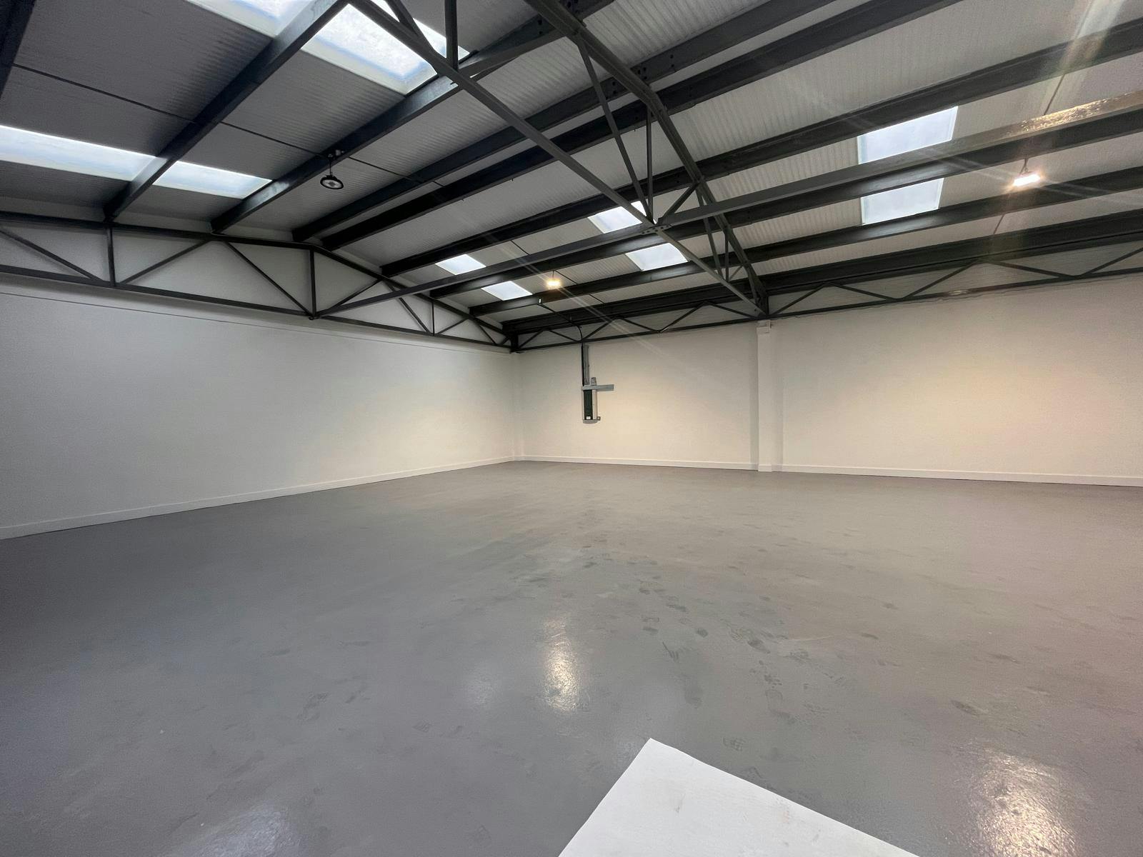 Units 2-4 The Point, Aylesbury, Industrial To Let - WhatsApp Image 20251217 at 164557.jpeg