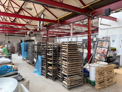 7a & 7b West Mews, London, Industrial/Logistics To Let - 2.jpg