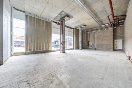 Mitre Yard, 104-108 Scrubs Lane, London, Retail To Let - 66bf1bbeb132c1174692 2.jpg