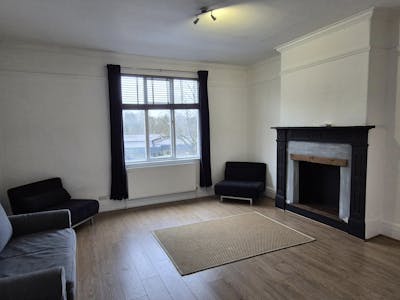 27 London Road, Alderley Edge, Investment / Office / Retail To Let - 20260227_085925.jpg