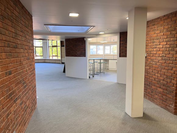 Pippbrook, Reigate Road, Dorking, Offices To Let - PHOTO20250910141120 4.jpg