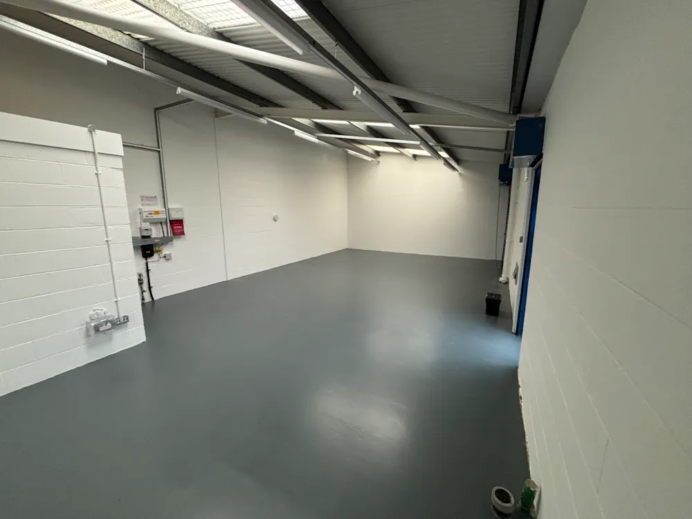923 Yeovil Road, Slough, Industrial/Logistics To Let - 923 Yeovil (2).jpeg