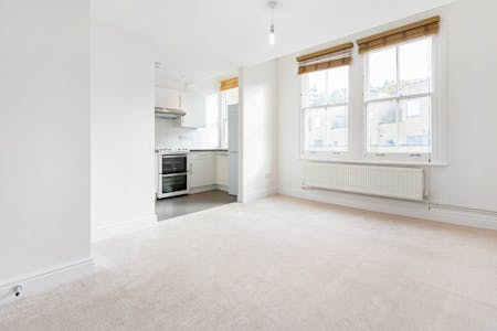 Woodlands Park Road, London, Maisonette To Let - Kitchen/Living Room