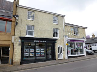 20 Market Hill, Royston, Retail To Let - P1020335.JPG