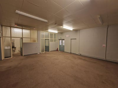 Unit 16, Stockport, Industrial/Logistics / Office To Let - 20250131_111846.jpg