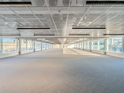 401 Grafton Gate, Milton Keynes, Office To Let - 401-grafton-174-510x382.jpg