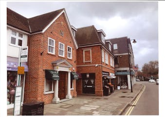 37 High Street, Cobham, Retail To Let - 20240725144748702.jpg