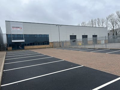 14 IO Centre, Park Farm, Redditch, Industrial/Logistics To Let - External 2.JPG