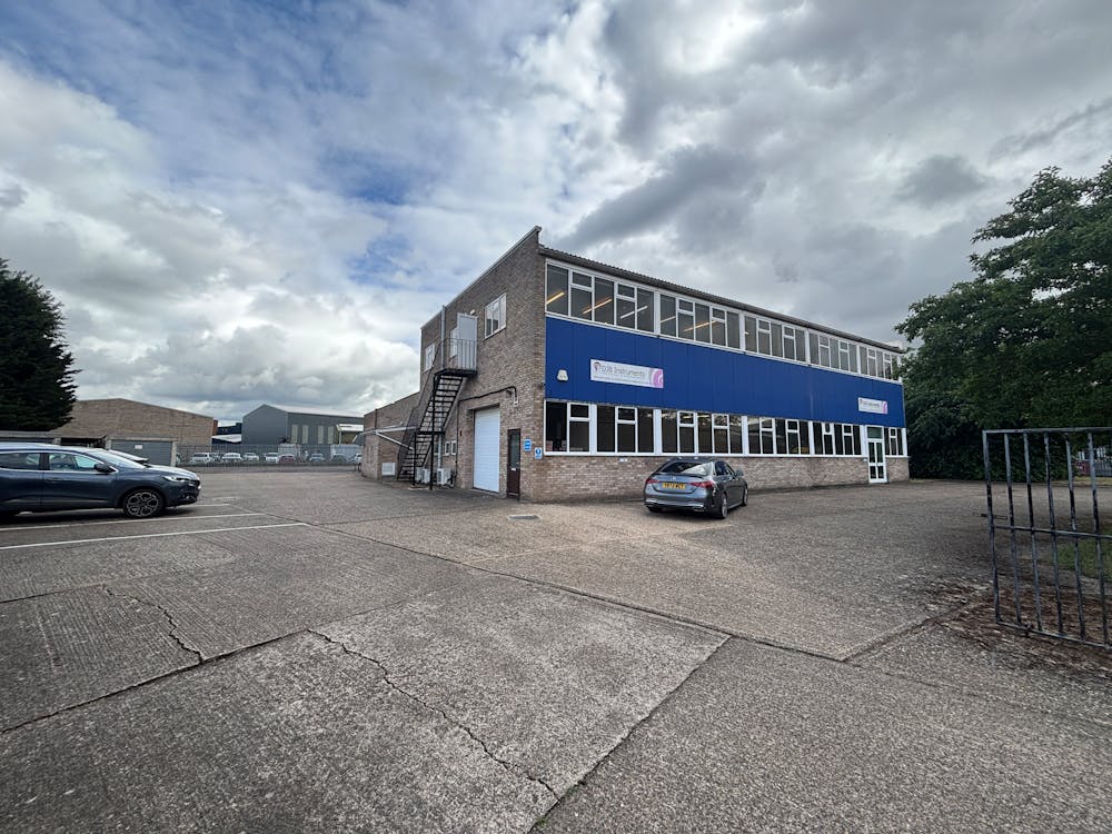 59 Finchley Avenue, Bury St. Edmunds, Industrial/Logistics For Sale - IMG_5257.JPG