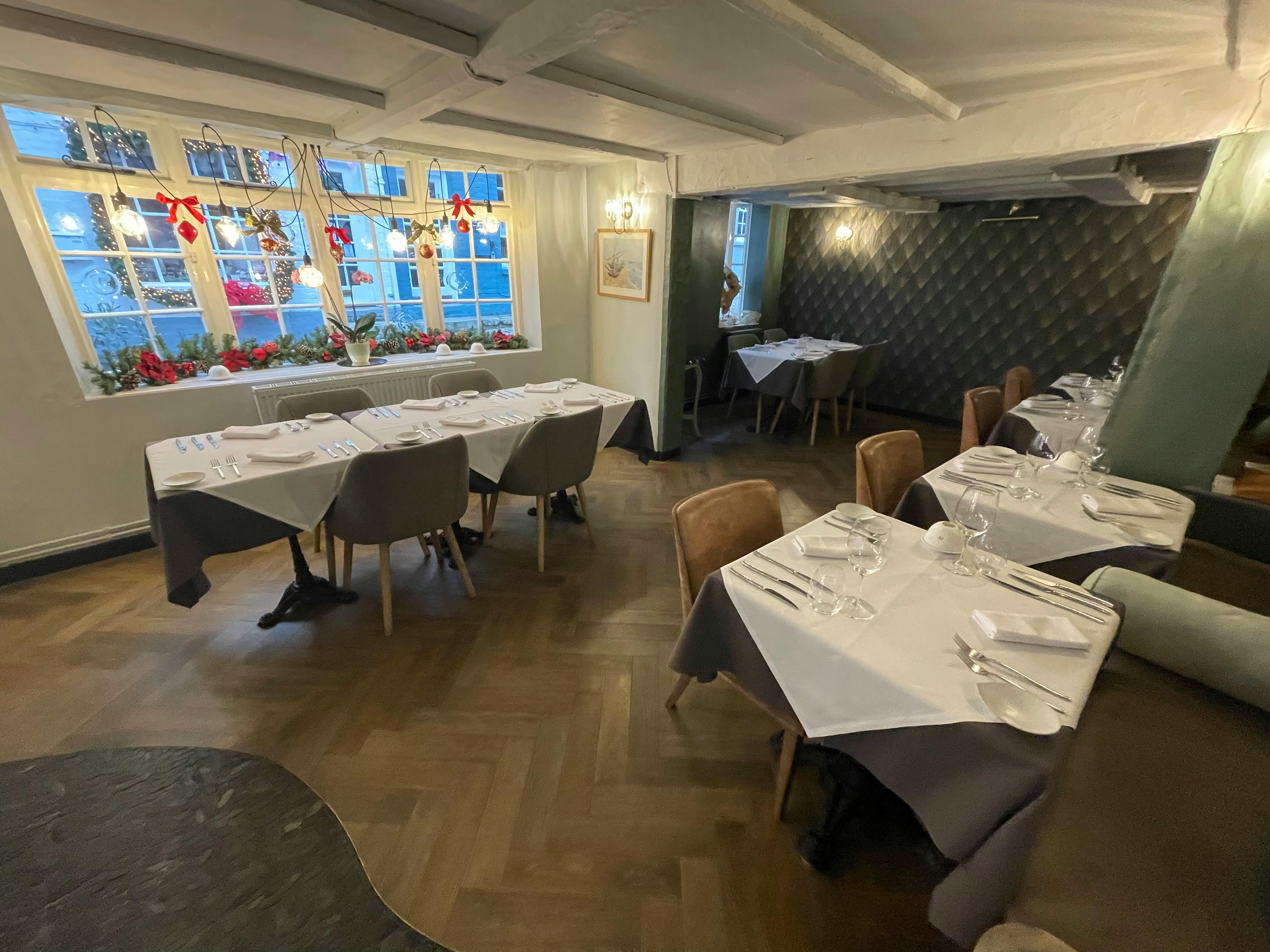 Retail/Shop in Lymington - photo 3