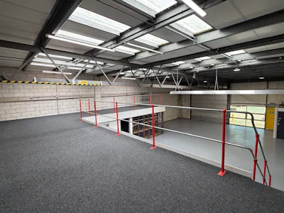 Unit 16 Ash, Kembrey Park,, Swindon, Industrial / Warehouse To Let - 4.jpg