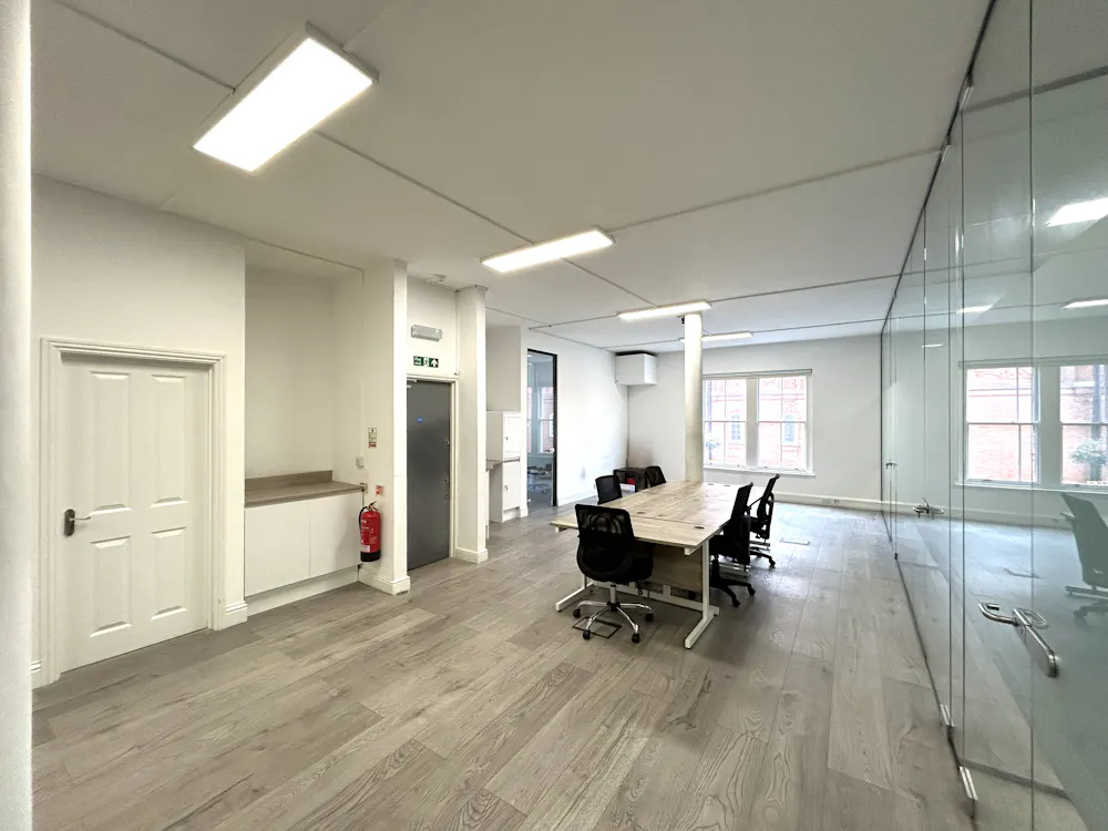Suite 3 & 5, Islington House, London, Office To Let - Interior 5.jpg