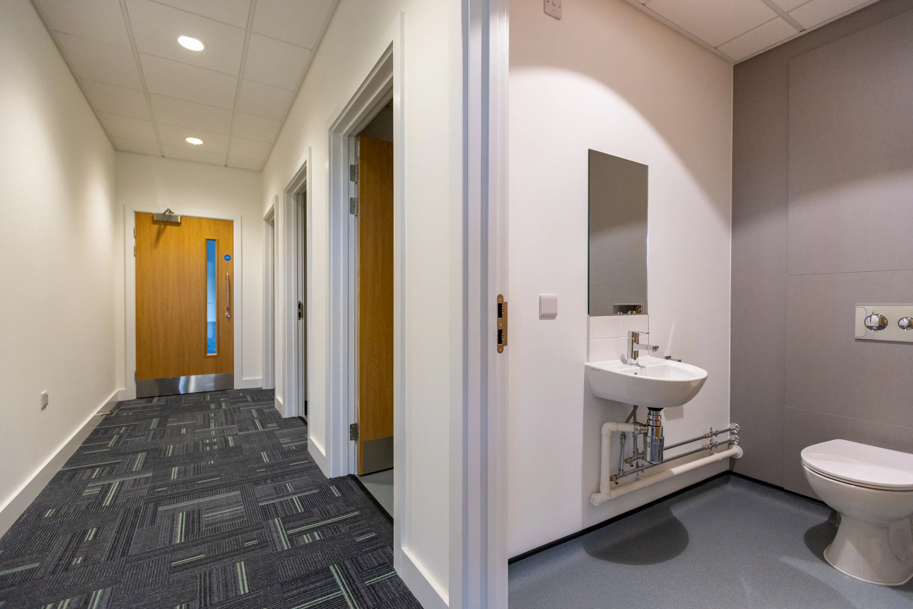 Unit 22 T45, Aire Valley Road, Leeds, West Yorkshire, LS9 0AA