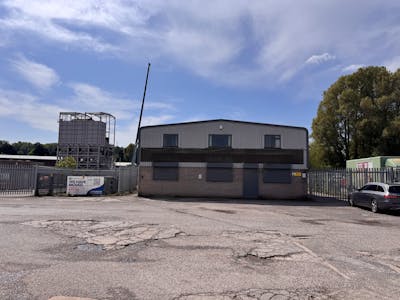Unit 7, Yeovil, Industrial/Logistics Lease Assignment - IMG_2358.JPG