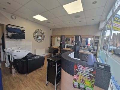 5 North Street, Rochford, Residential / Retail For Sale - 8eddae045f35475a80c54dc358d3cd77.jpg