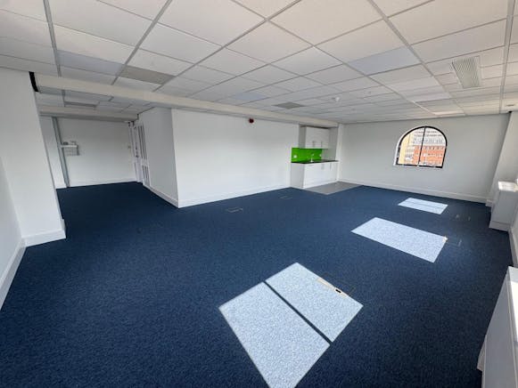 Kingswood House, Southend-on-Sea, Office To Let - IMG20250602WA0028.jpg