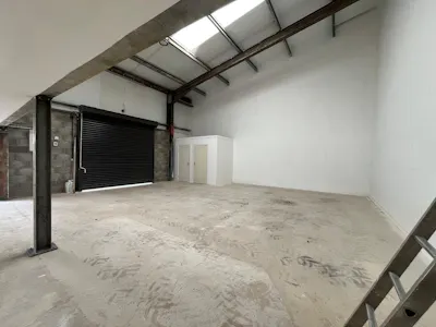 Unit 1, New Bury Business Park, Leighton Buzzard, Industrial To Let - WhatsApp Image 2026-08-27 at 08.29.51.jpeg