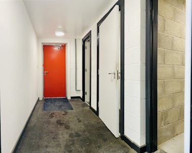 Unit 7, Bury, Industrial / Light Industrial To Let - IMG_E2041.JPG