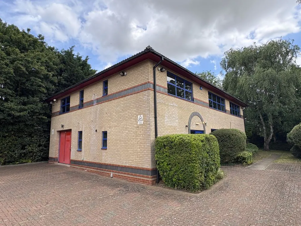 Faraday House, 7 Landscape Close, Bicester, Office To Let - IMG_3079.jpg