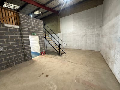 Unit A Bumpers Way, Bumpers Farm Industrial Estate, Chippenham, Industrial / Warehouse To Let - 9.jpg