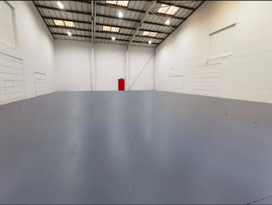 4 Apex Industrial Estate, White City, Industrial To Let - Apex i.jpg