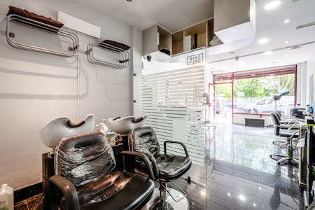 363 Mile End Road, London, Office / Retail To Let - Mile End Rd 363 - Low Res 9.jpg