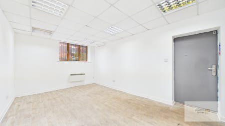 16-20 Heaton Fold, Bury, Office / Warehouse / Workshops To Let - Picking Room/Office