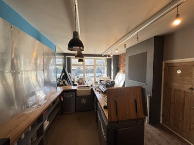 170 Old Shoreham Road, Hove, Retail To Let - IMG_7237.JPG