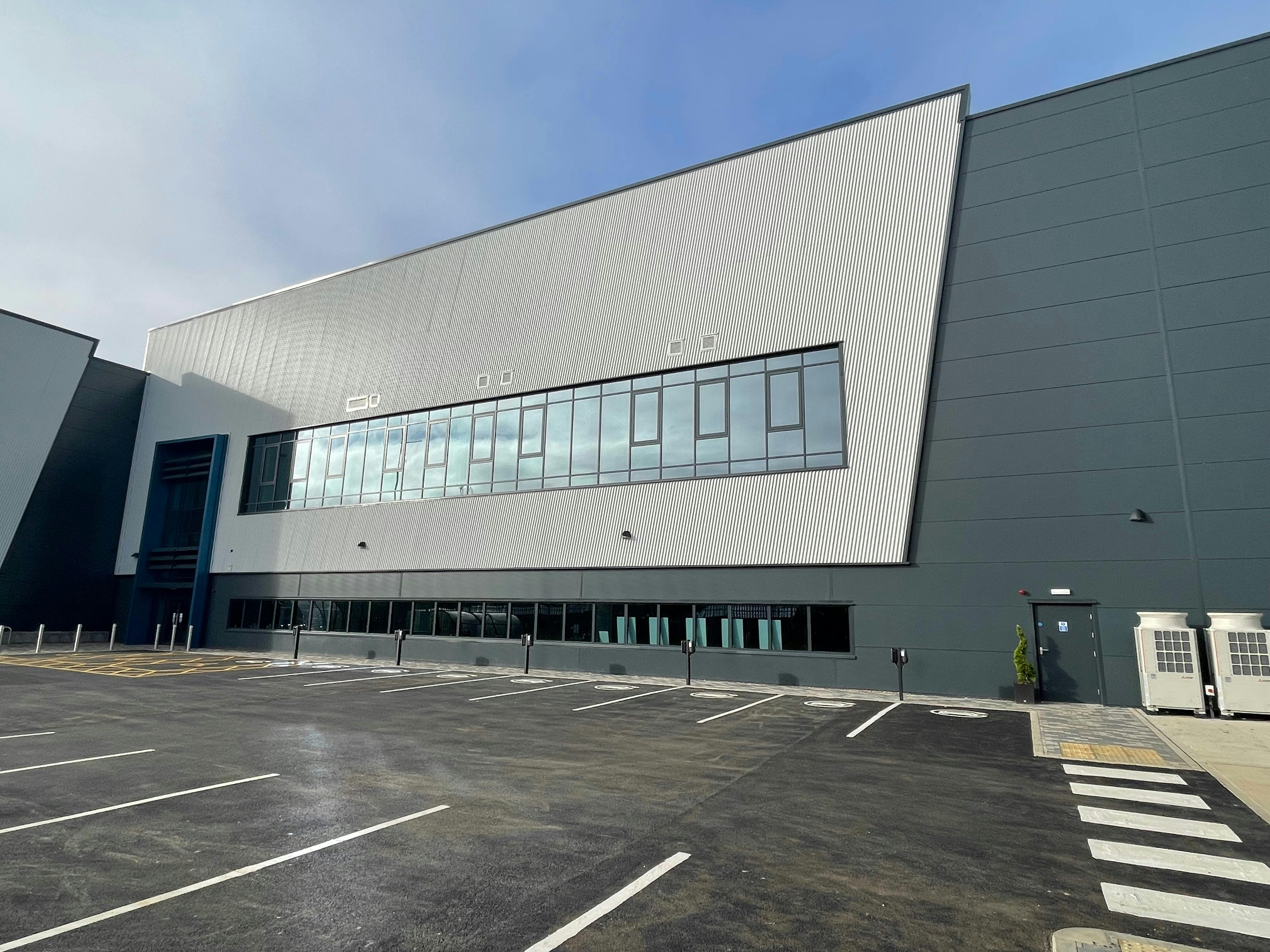 INTER, Tewin Road, Welwyn Garden City, Hertfordshire, Warehouse & Industrial To Let - IMG_2424.jpeg