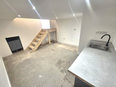 88-90 Wellington Road South, Stockport, Retail To Let - 20251110_124908.jpg