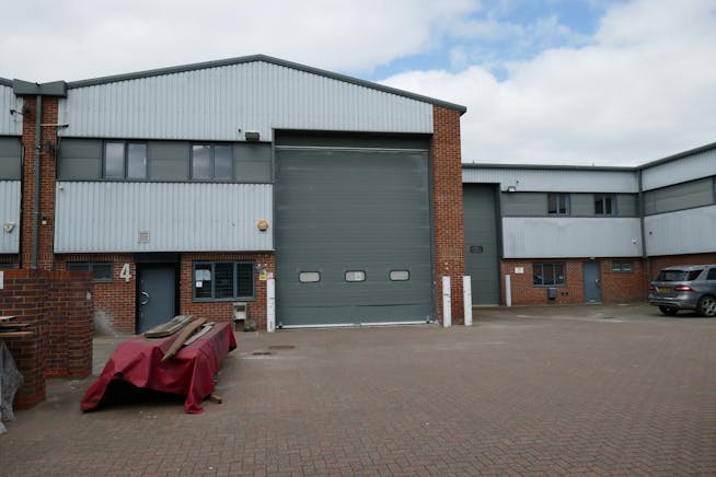 4 Orbital Business Centre, Waltham Abbey, Industrial To Let - P1000103.JPG