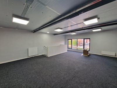 Unit 17A, Stockport, Industrial/Logistics / Office To Let - 20241011_151216.jpg