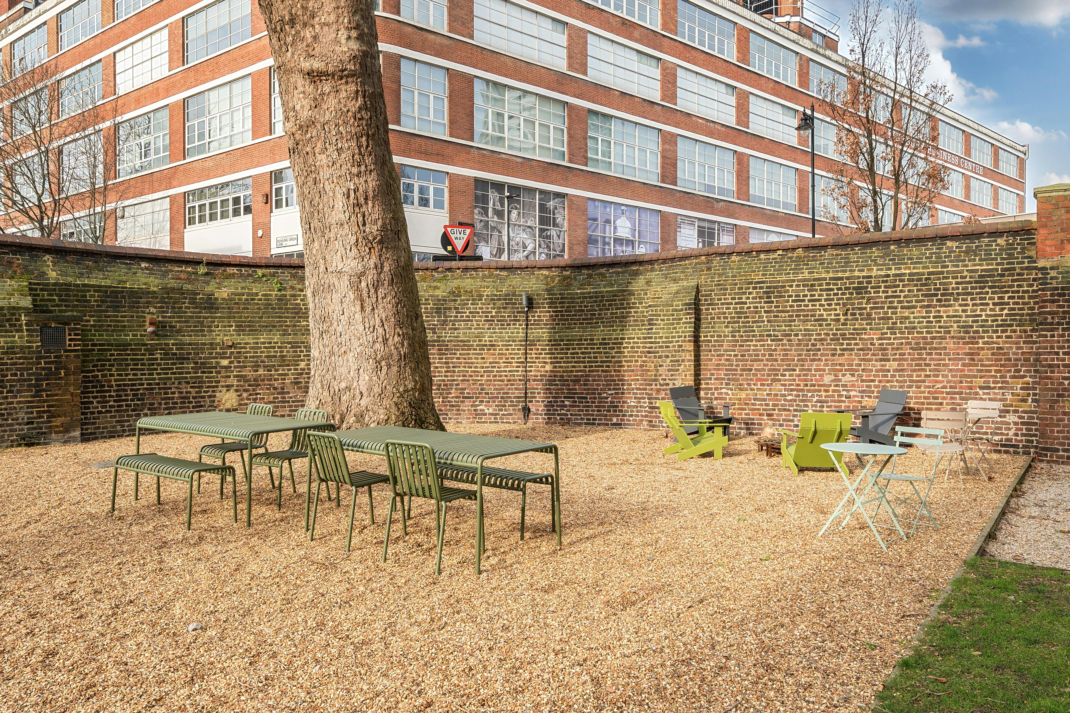 48 Kingsway Place <span>EC1R</span>
