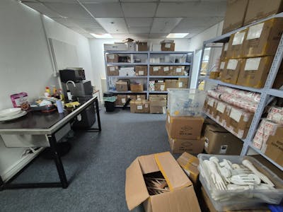 Units 26b&c/26d, Furness Vale Business Centre, High Peak, Industrial/Logistics To Let - 20260428_111415.jpg