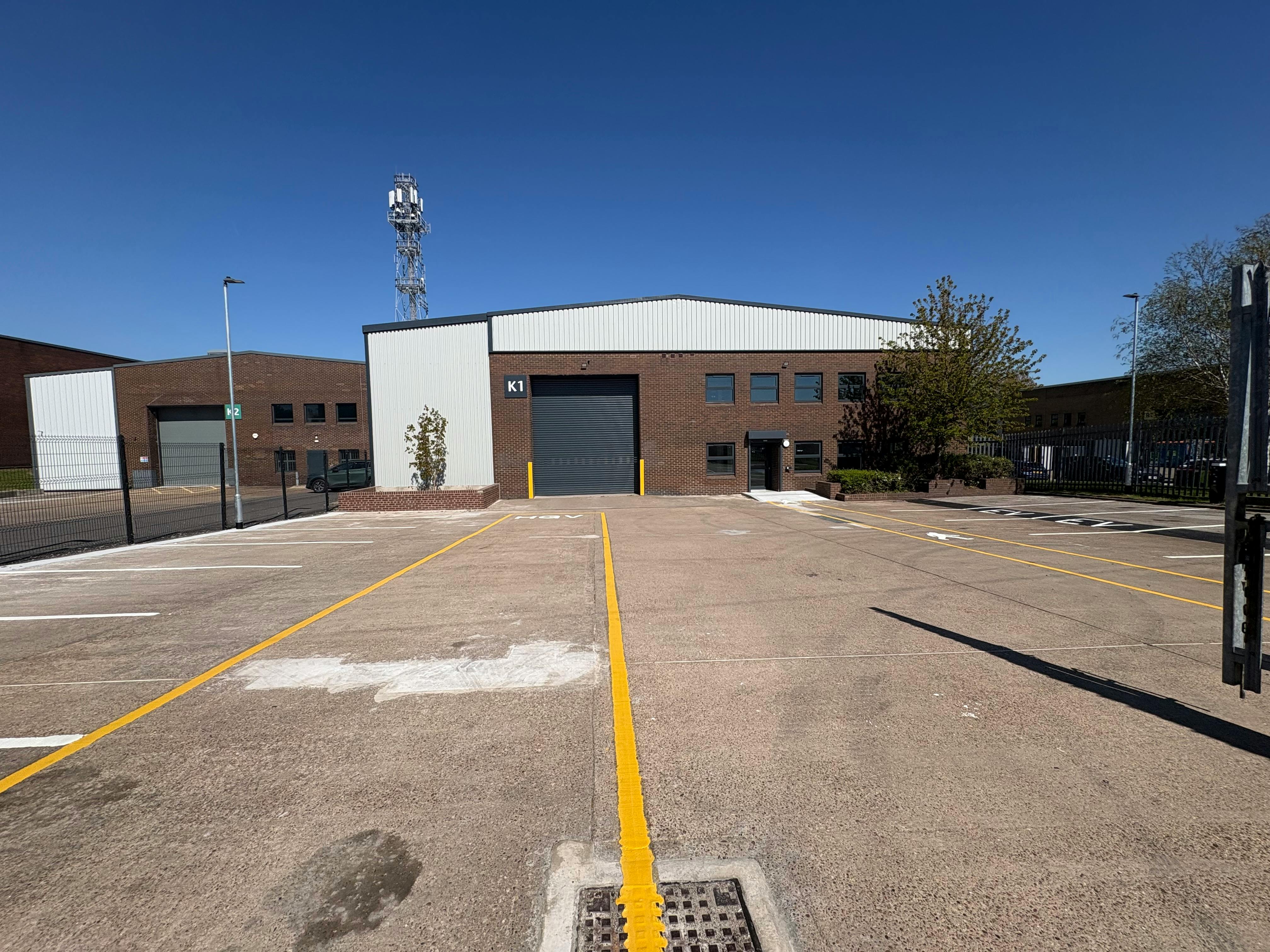 Unit K1, Gildersome Spur, Leeds, West Yorkshire, LS27 7JZ