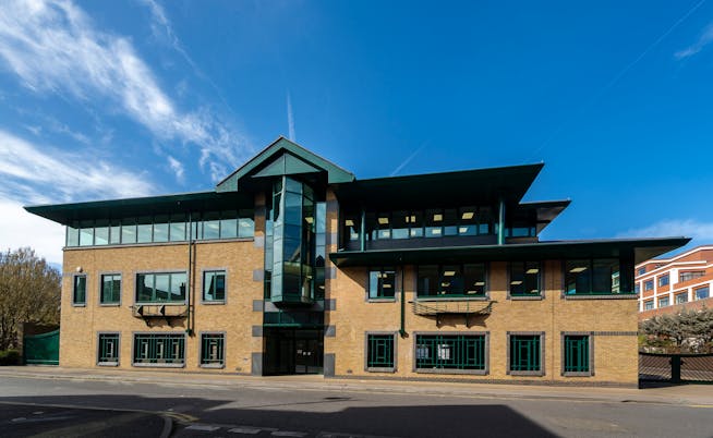Global House, Chertsey, Offices To Let - CHERT_001.jpg