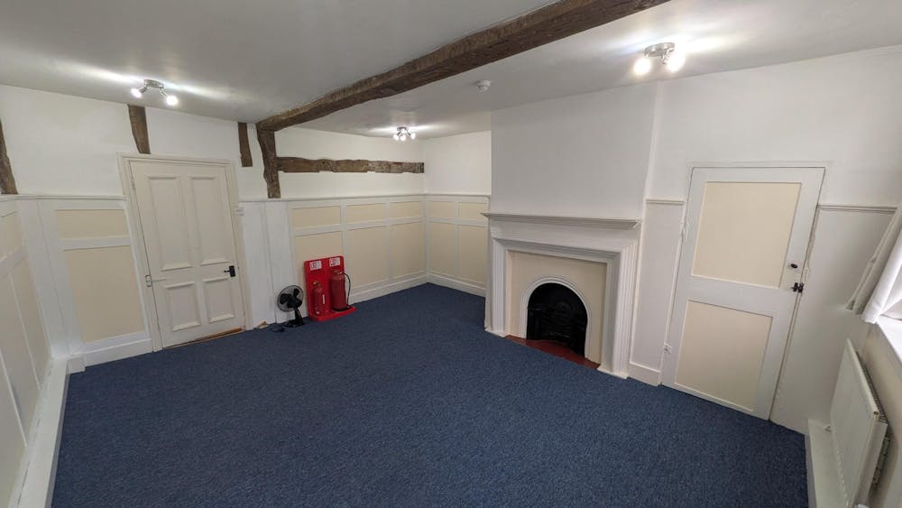 First Floor Offices, 6 Quarry Street - PXL_20251013_085821341MP.jpg