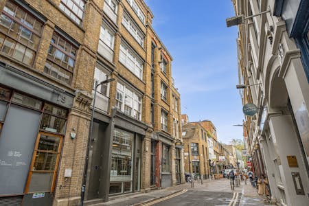 18 Charlotte Road, London, Office To Let - 1445994-1-69dfaa6ca077a.jpg