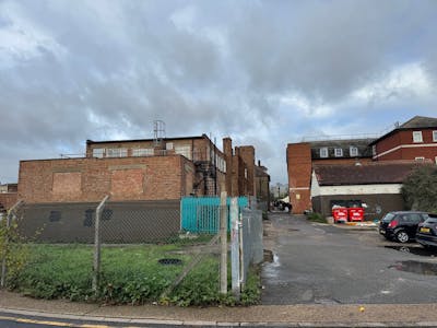 116 - 118 High Street, Hornchurch, E Class Retail / Leisure (no extract - Open A1) To Let - IMG_9773.jpg