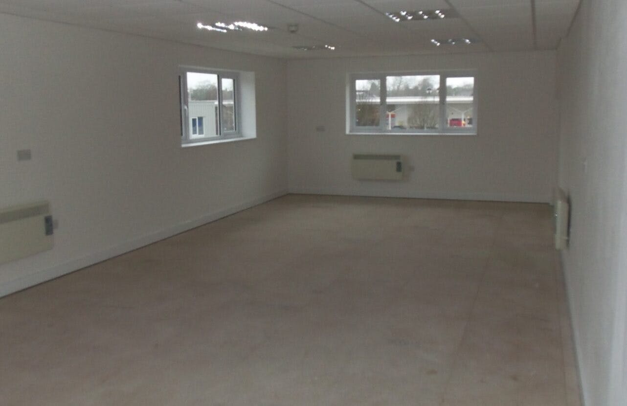 Kingscote C & D Priory Park, Priory Industrial Estate, Tetbury, Office / Retail To Let - Kingscote D Internal 004.jpg