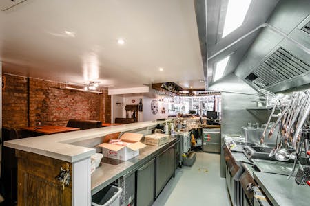 8 Artillery Passage, London, Leisure For Sale - Artillery Psg 8  Low Res 10.jpg