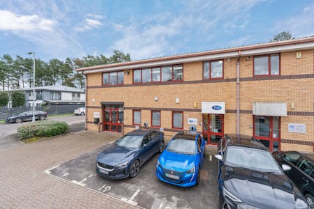 Unit 19 Wellington Business Park, Crowthorne, Office For Sale - 23.jpg